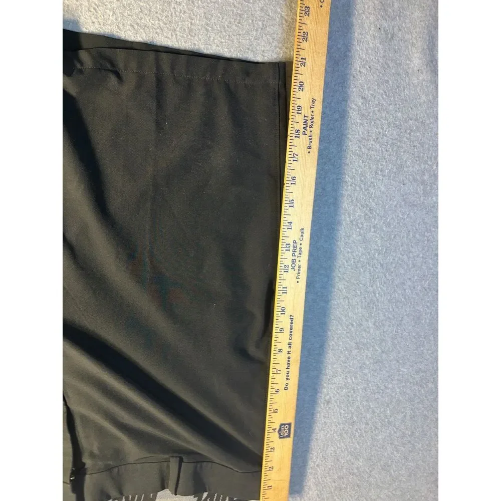 Nike Shorts Men's Size 38 Black‎ Flat Front Standard & Dri Fit Embroidered Logo